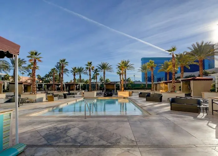 Mgm Signature-20-609 Strip View Jacuzzi Studio