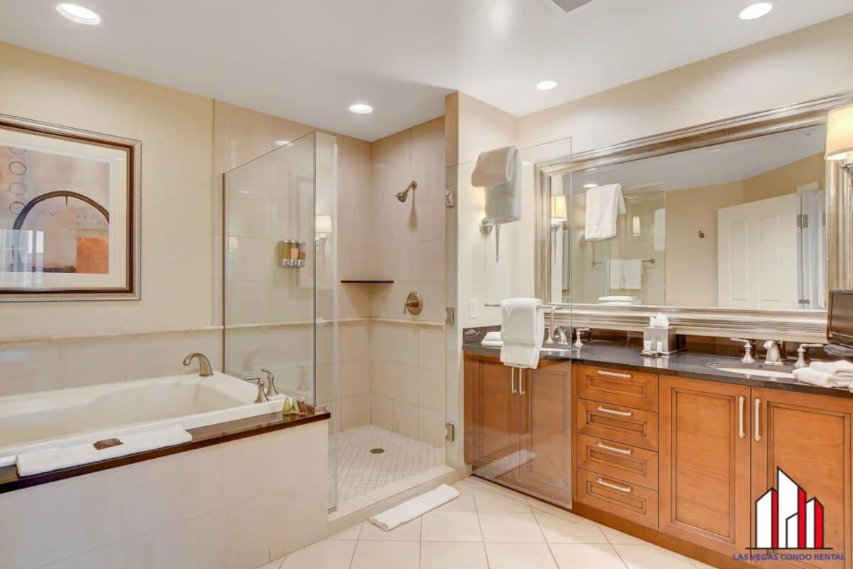 Mgm Signature-20-609 Strip View Jacuzzi Holiday home *